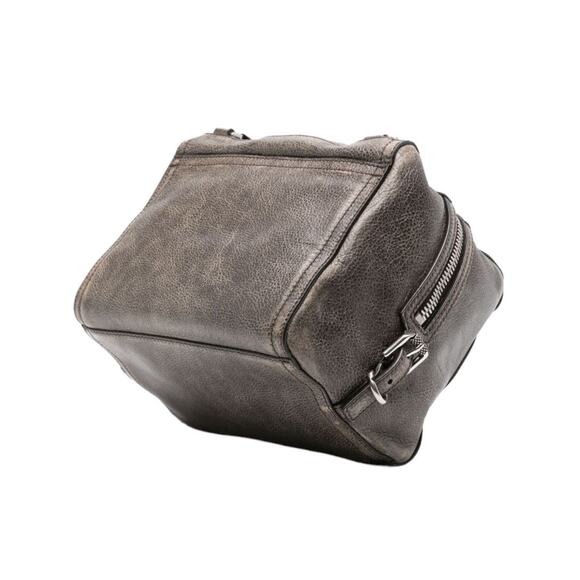 $1,700 Givenchy pandora crinkled leather Crossbody messenger - Picture 2 of 8